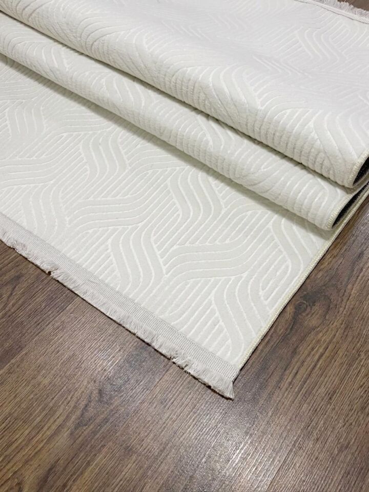 Elit Kabartmalı Krem Saçaklı Yıkanabilir Kaymaz Taban Kesme Yolluk Salon Mutfak Oturma Odası Halı 150 x 350 - Krem