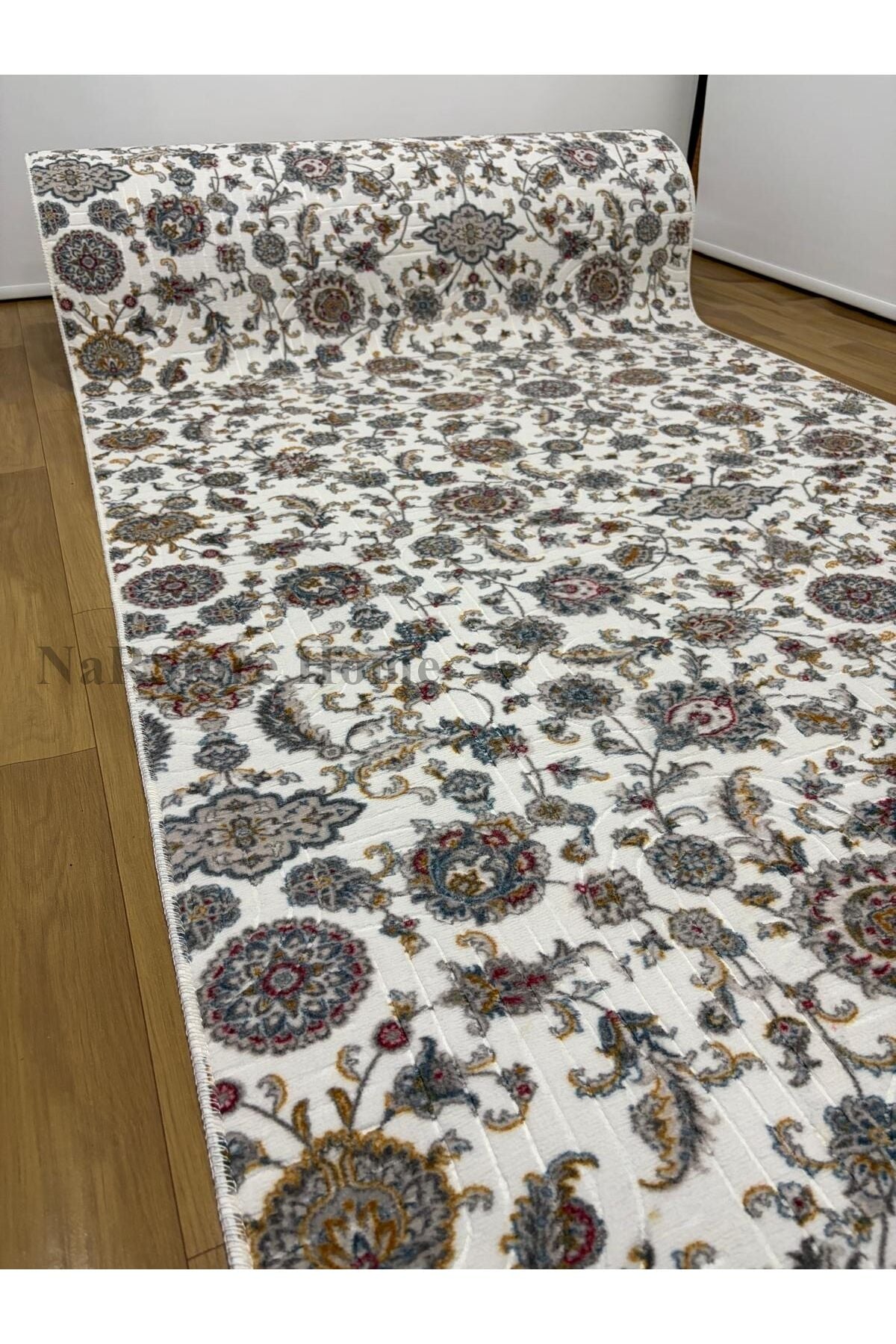 Çiçekli Otantik Desen Mavi Krem Kaymaz Taban Yıkanabilir Kesme Yolluk Halı 100 x 700 - Krem