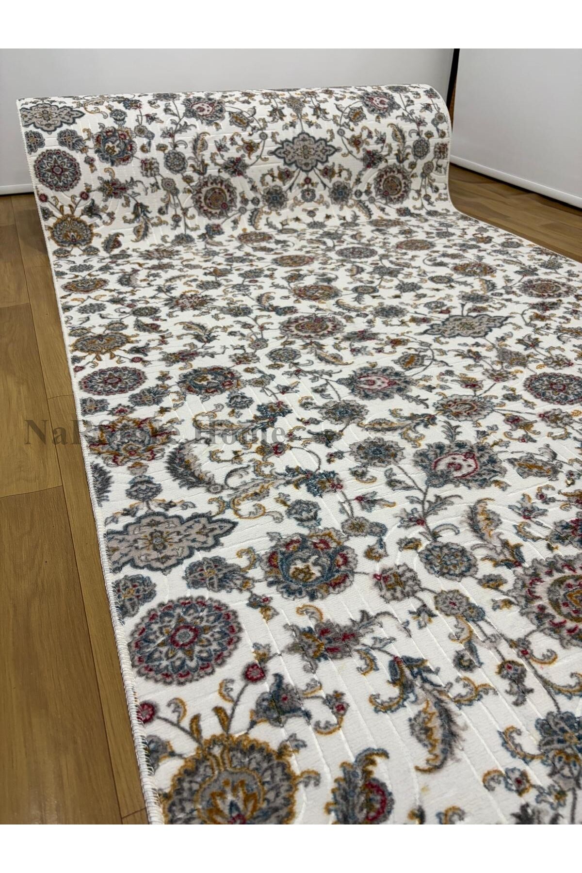 Çiçekli Otantik Desen Mavi Krem Kaymaz Taban Yıkanabilir Kesme Yolluk Halı 120 x 300 - Krem