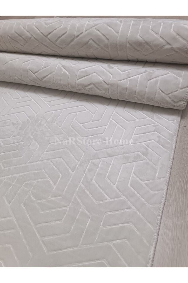 Armoni Saçaklı Kaymaz Tabanlı Kesme Kabartmalı Salon Koridor Mutfak Hali Kahverengi 80 x 800 - Açık Bej