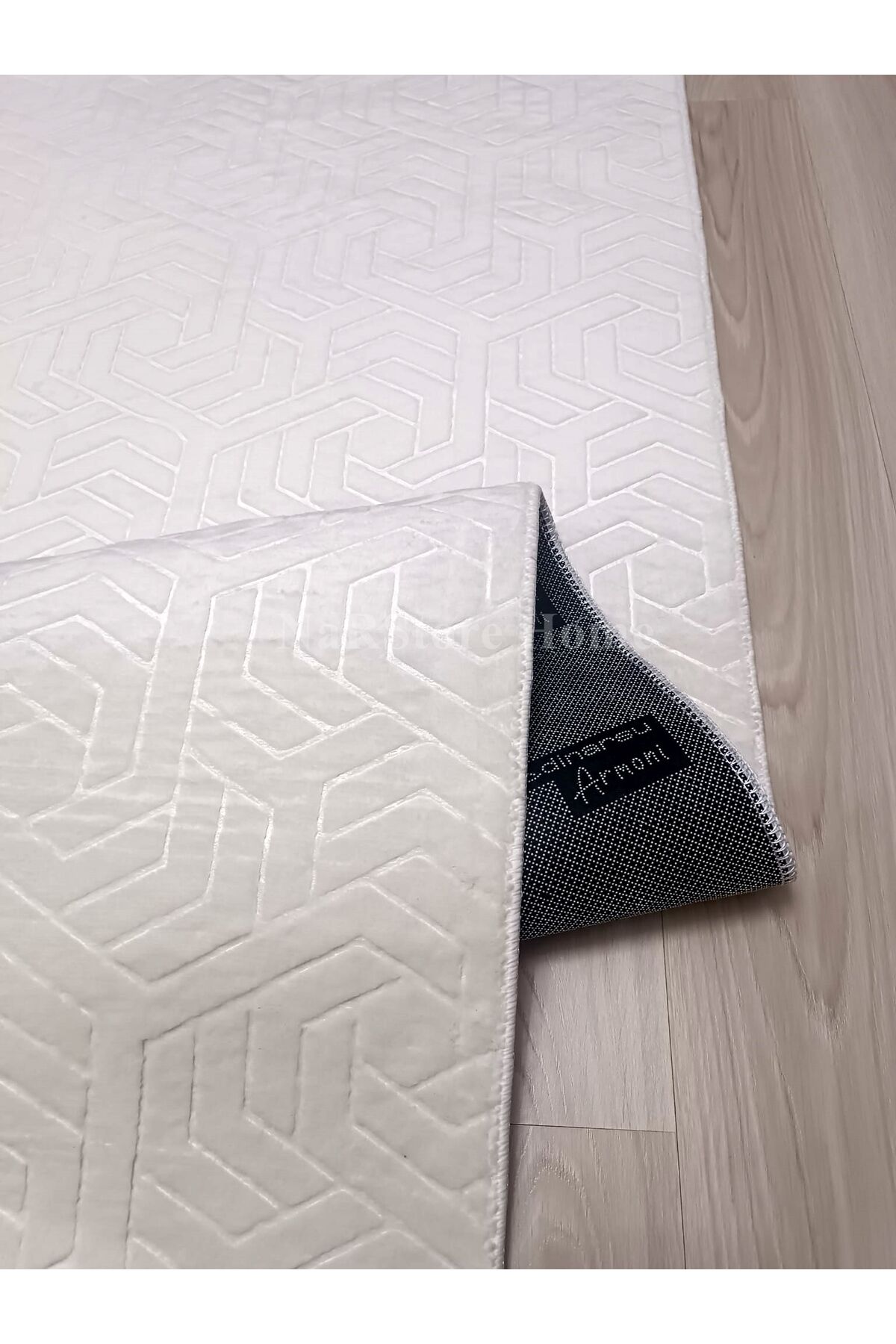 Armoni Saçaklı Kaymaz Tabanlı Kesme Kabartmalı Salon Koridor Mutfak Hali Kahverengi 150 x 300 - Açık Bej